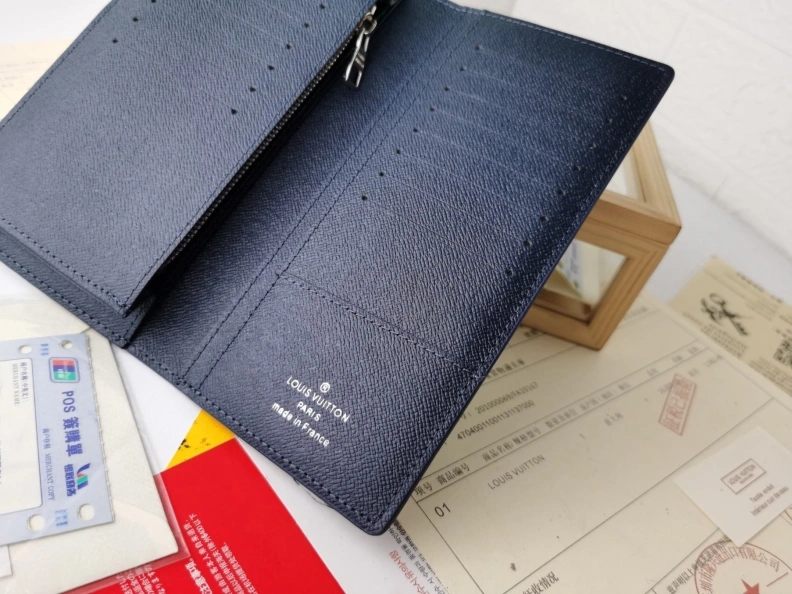 LX Wallets Bright 9975