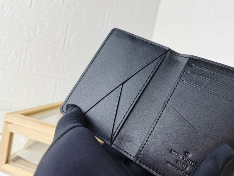 Functional LX Wallets 9952