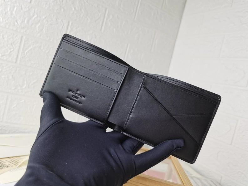Modern LX Wallets 9951