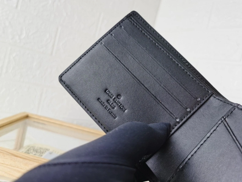 Modern LX Wallets 9951