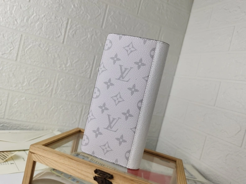 LX Wallets WellDesigned 9942