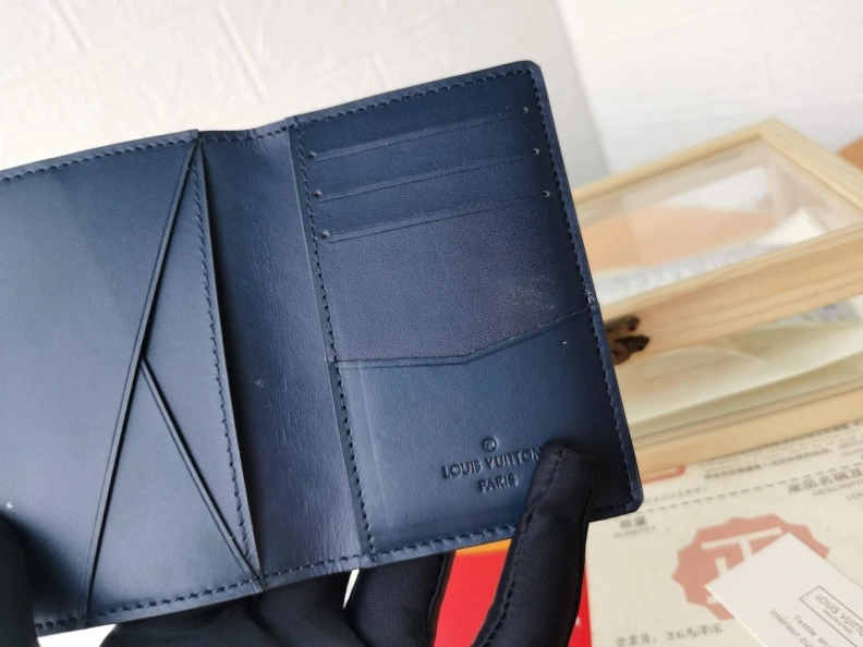 Flexible LX Wallets 9939