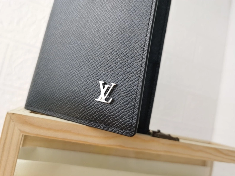 Reliable LX Wallets 9929
