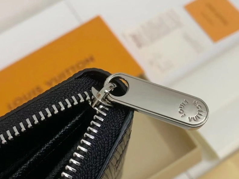 LX Wallets WellDesigned 9900