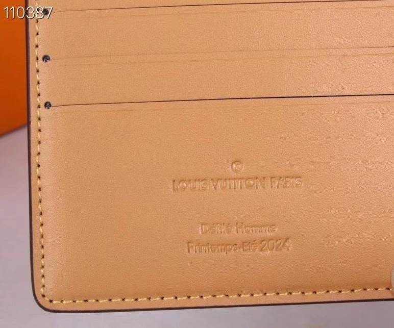 LX Wallets Sophisticated 9894