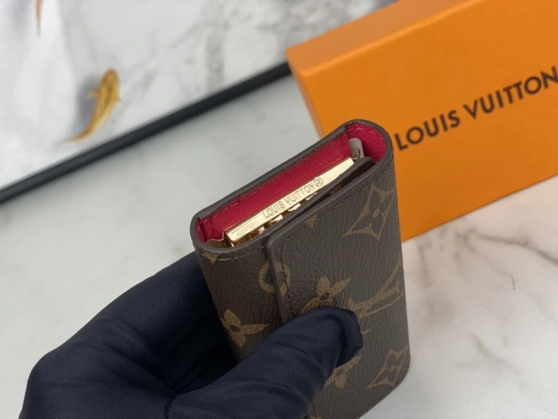 LX Wallets WellDesigned 9871