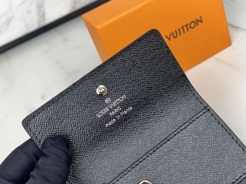 LX Wallets EyeCatching 9850