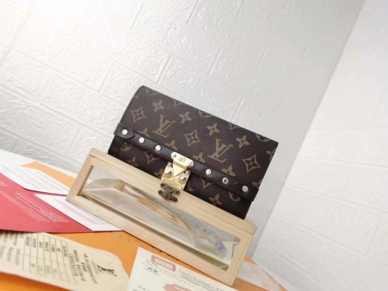 Lightweight LX Wallets 6693
