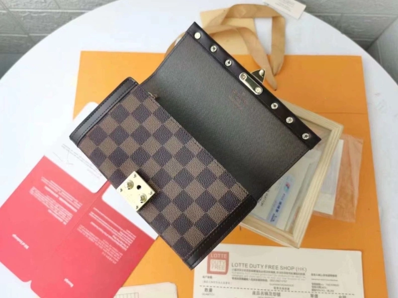 LX Wallets Classic 9823