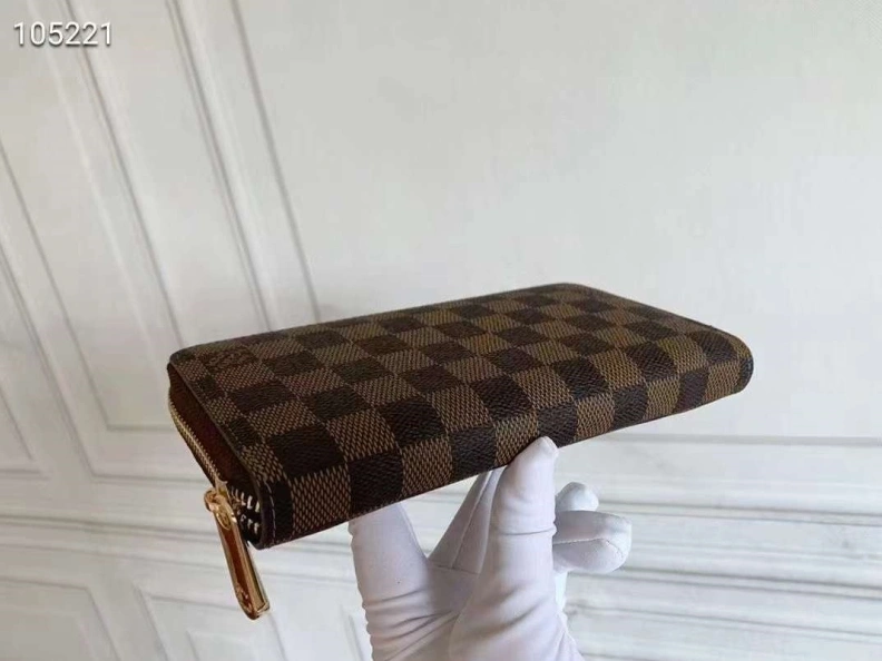 Lightweight LX Wallets 9814
