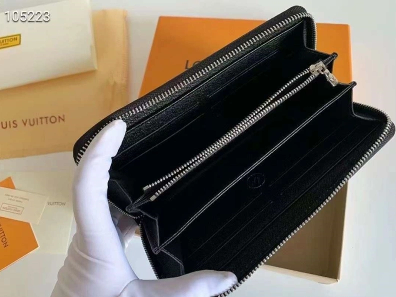 Fashionable LX Wallets 9824