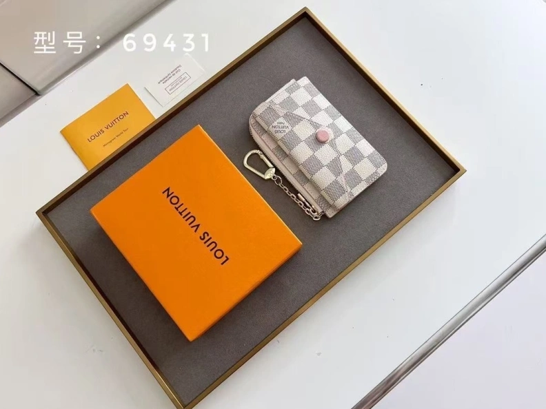 GoAnywhere LX Wallets 9784