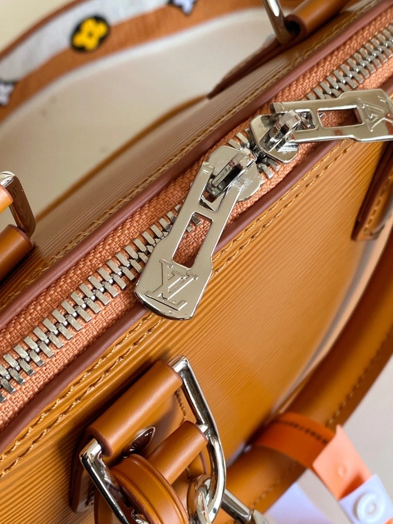 LX Top Handle Bags Classic 10695