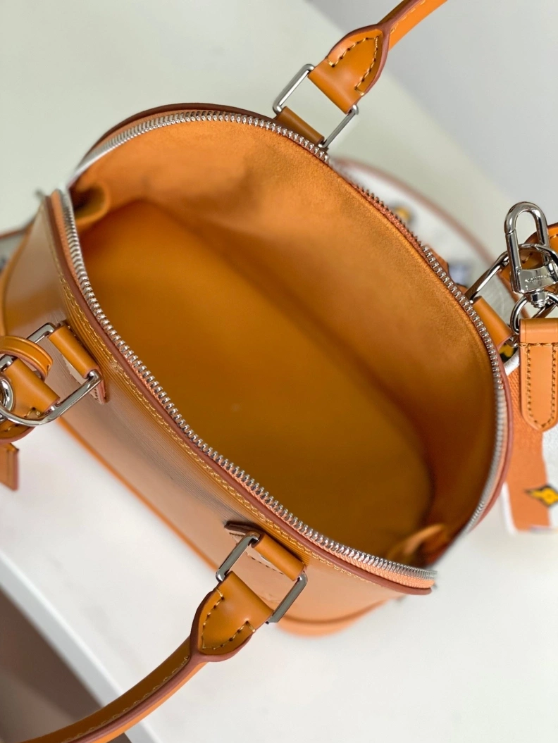 LX Top Handle Bags Classic 10695