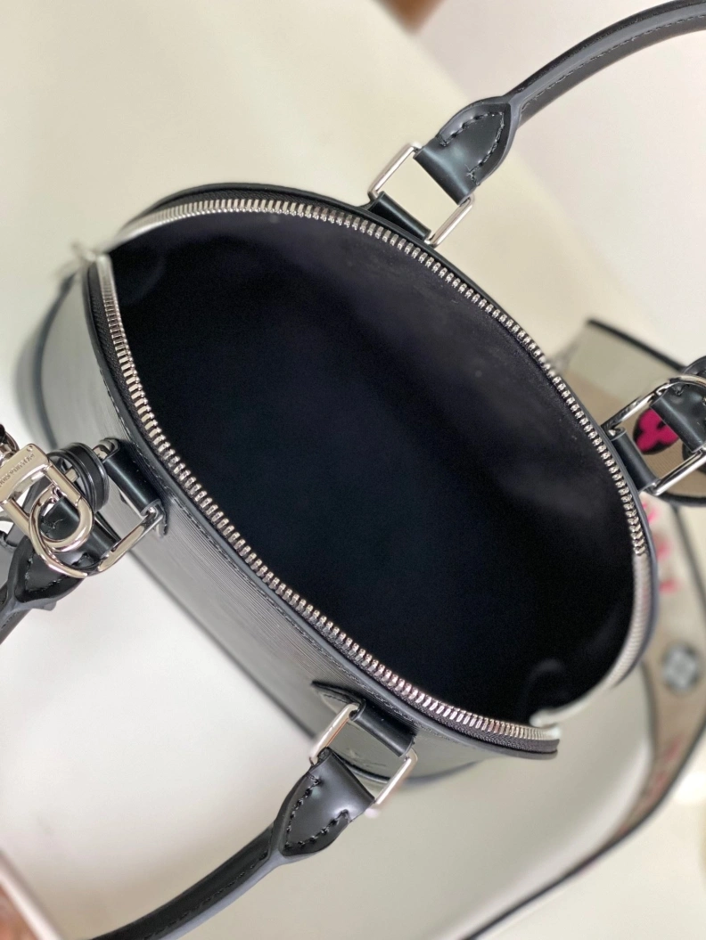 Timeless LX Top Handle Bags 10698