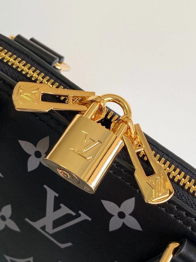 Resilient LX Top Handle Bags 10732