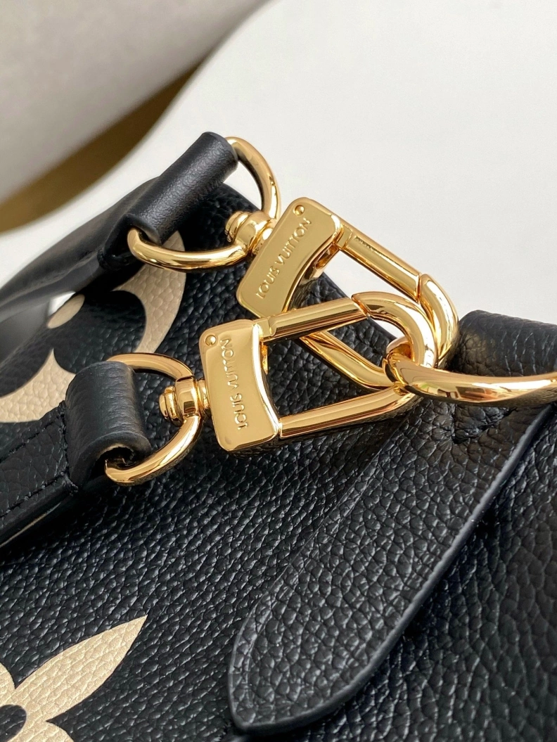 Resilient LX Bucket Bags 11854