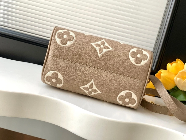 StreetReady LX Speedy Bags 10832