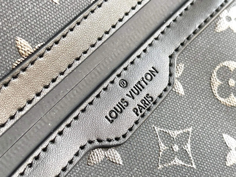 DailyWear LX Travel Bags 10558