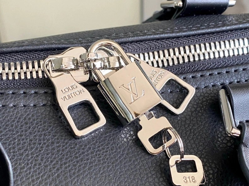 Durable LX Travel Bags 10548