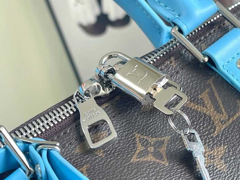 Resilient LX Travel Bags 10502