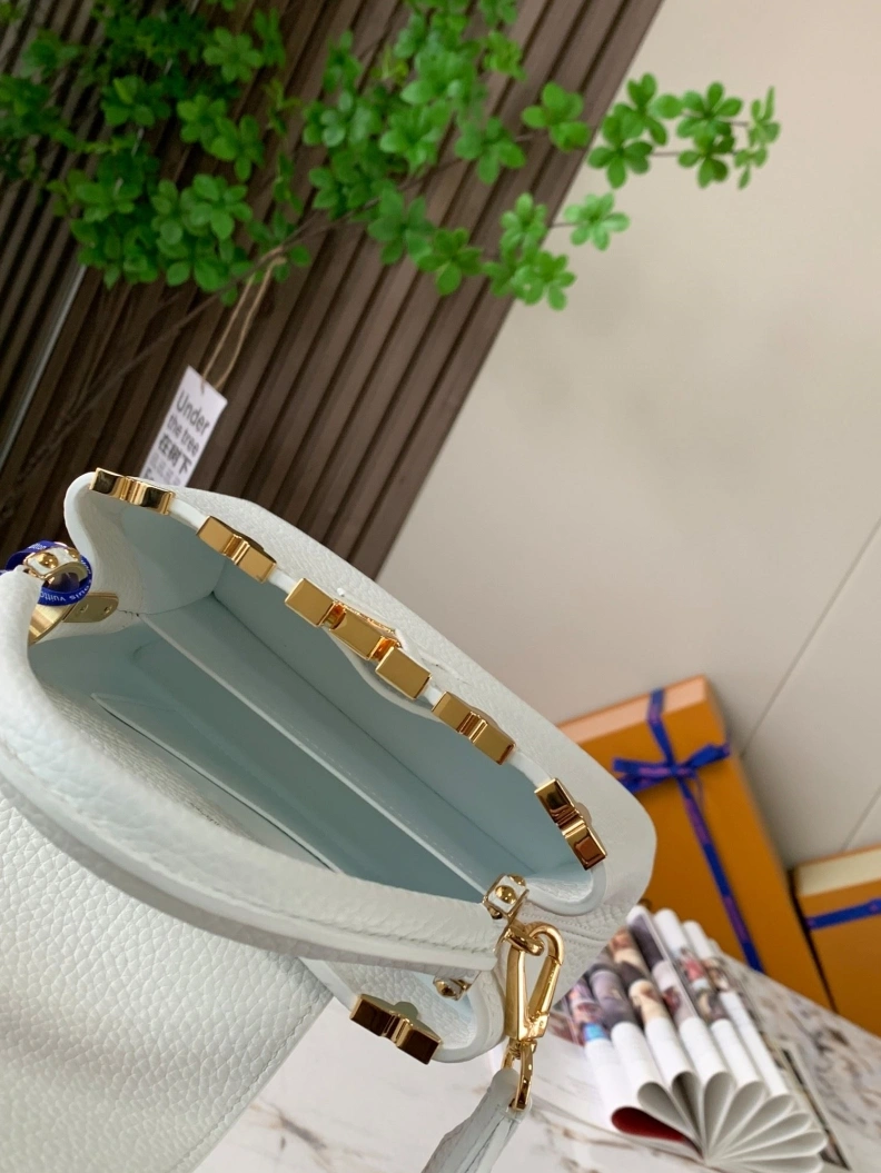 LX Caxucines Bags Compact 11776