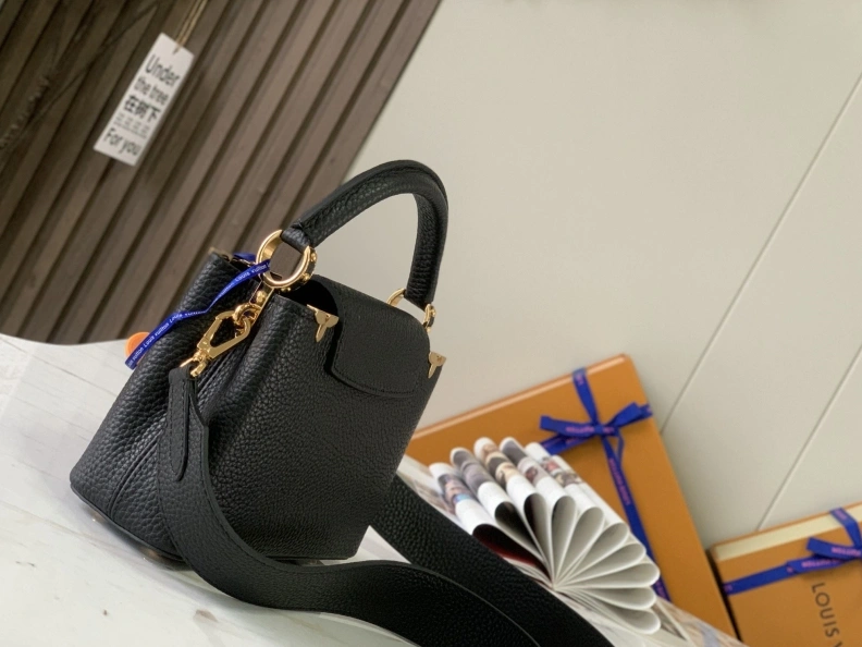 WellDesigned LX Caxucines Bags 11778