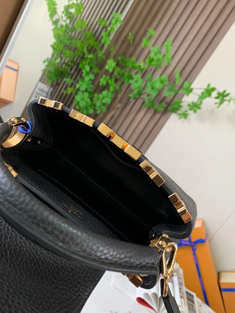 WellDesigned LX Caxucines Bags 11778