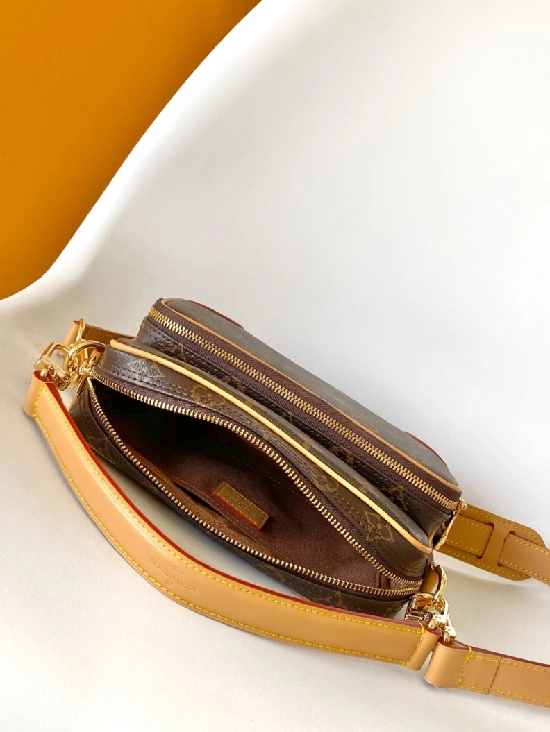 Bright LX Top Handle Bags 10687