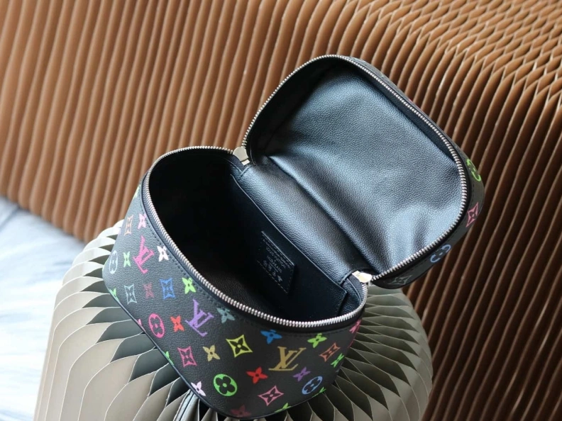 Bold LX Cosmetic Bags 11518