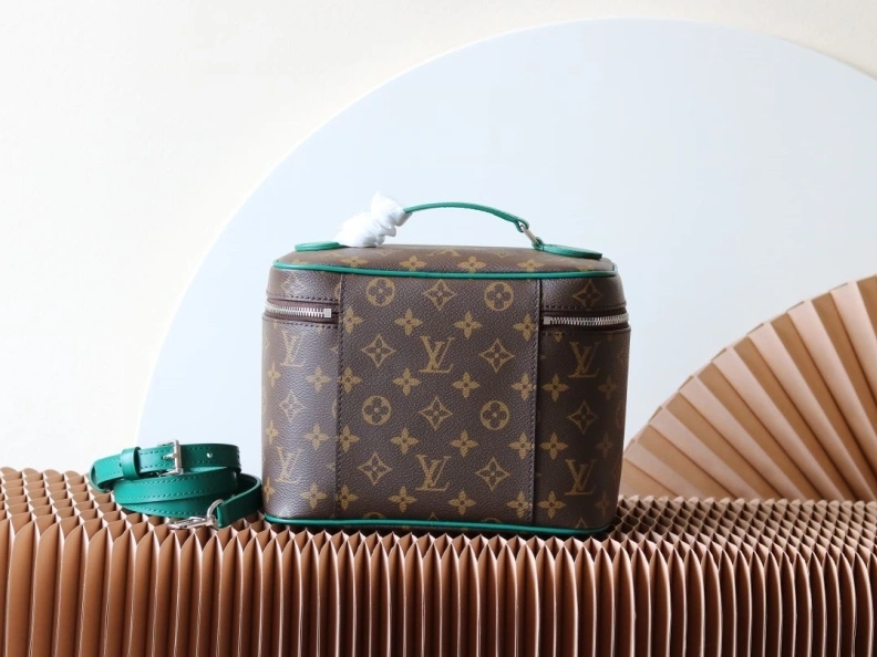 Modern LX Cosmetic Bags 11515