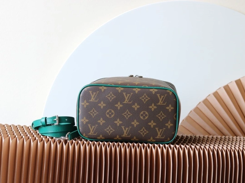 Modern LX Cosmetic Bags 11515