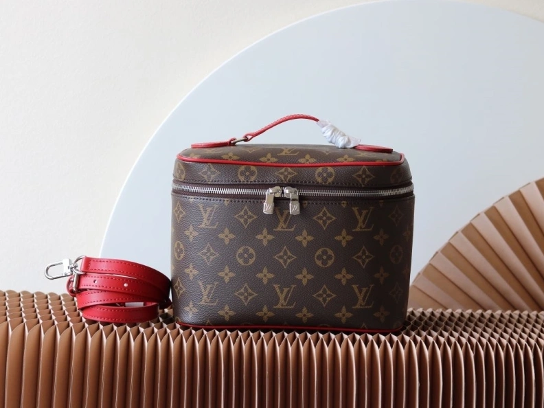 LX Cosmetic Bags SportInspired 11511