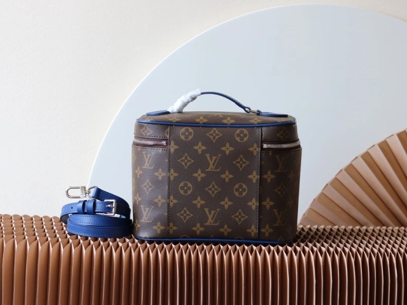 LX Cosmetic Bags Fashionable 11506