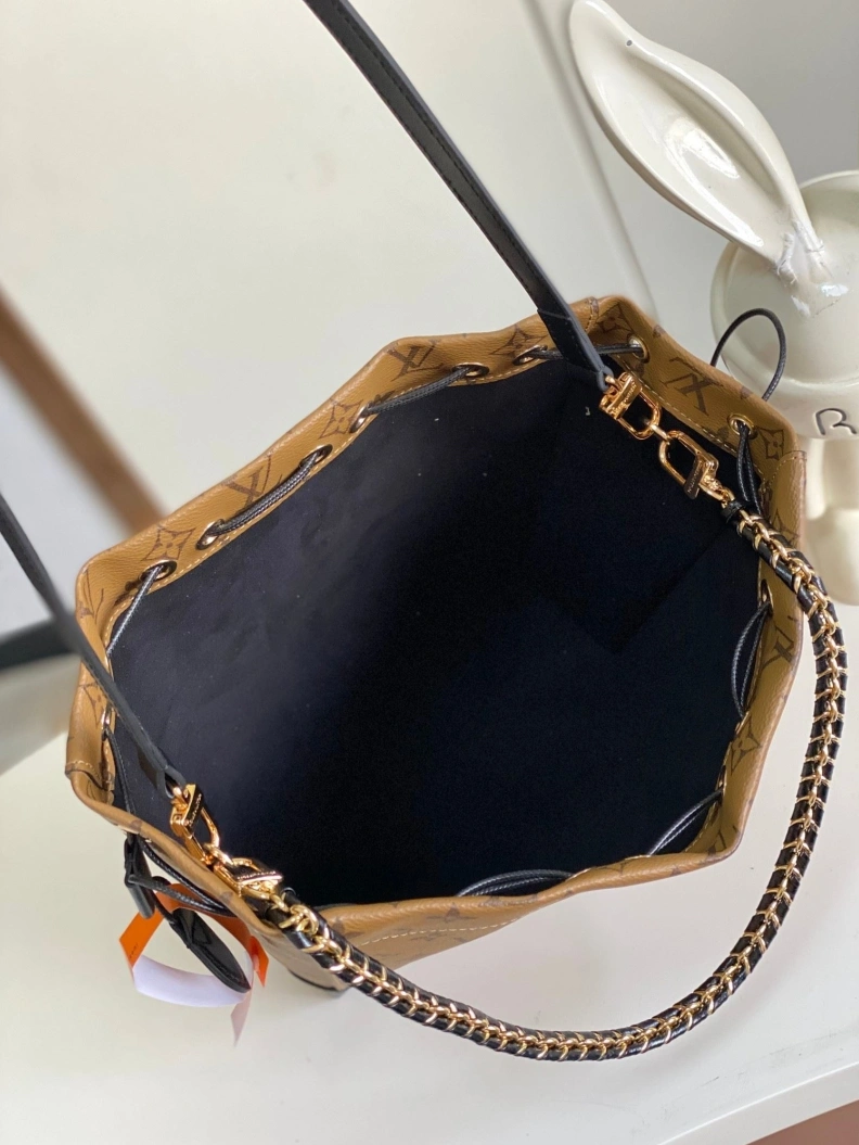 Practical LX Bucket Bags 11827