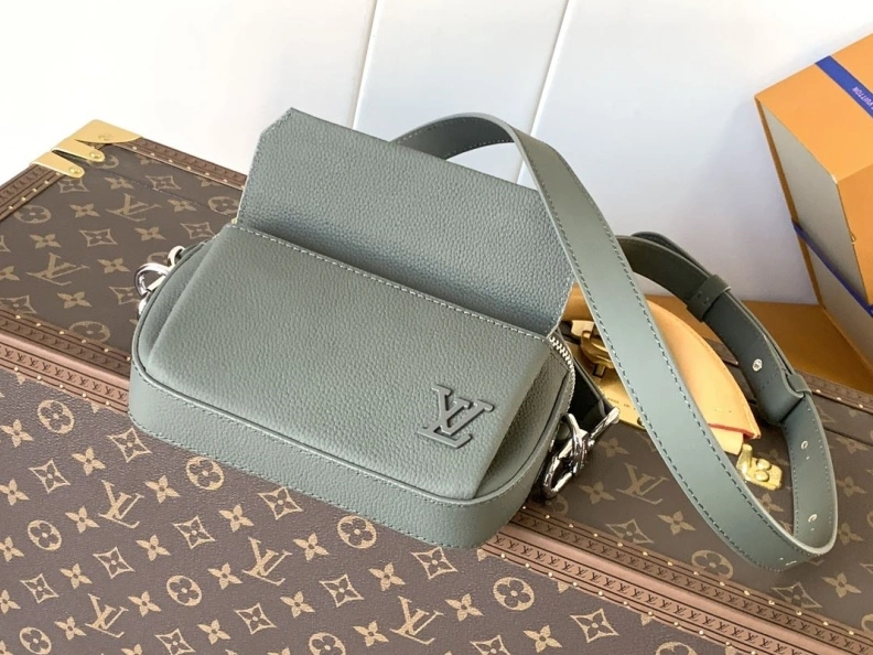 LX Satchel Bags Resilient 11313