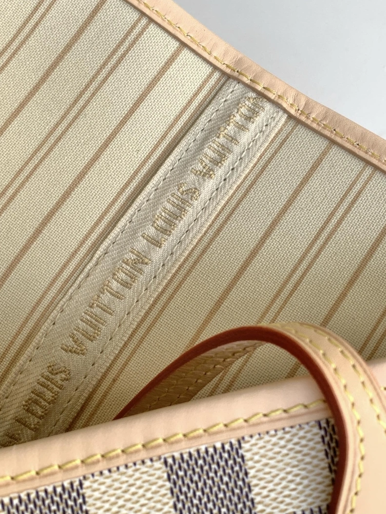 Fashionable LX Shopping Bags 10974