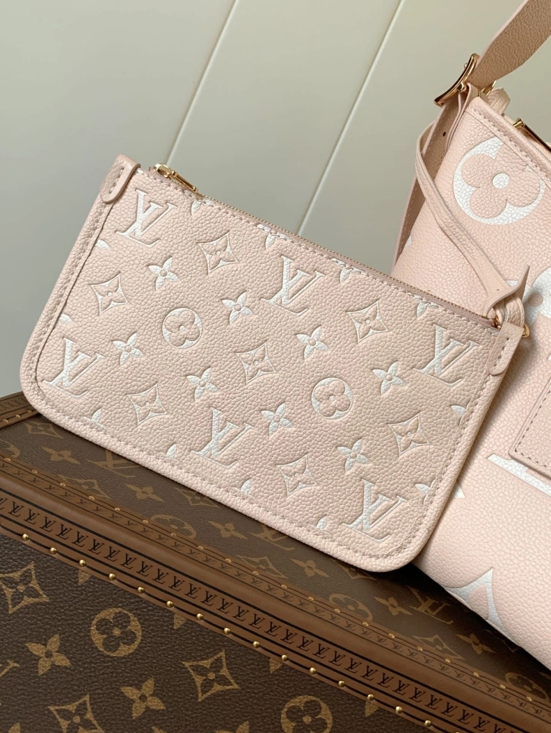 DailyWear LX Top Handle Bags 10665