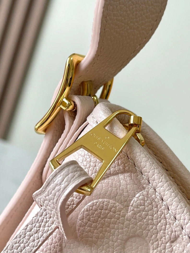 LX Top Handle Bags Compact 10674