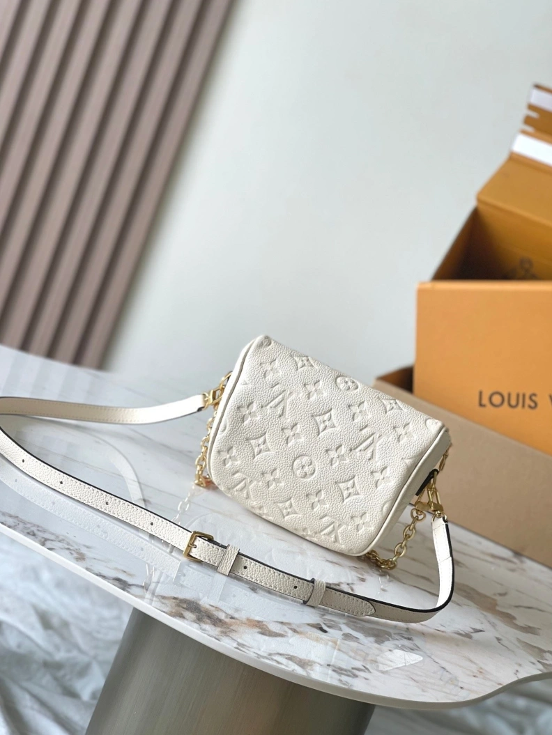Classic LX Satchel Bags 11284