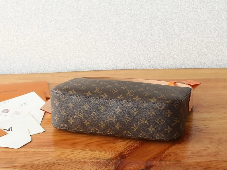 LX Top Handle Bags Resilient 10669