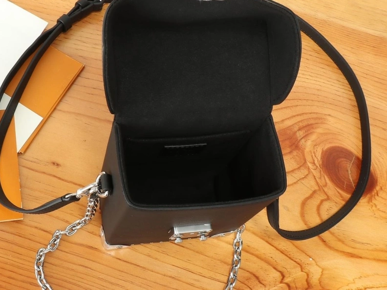 Refined LX Top Handle Bags 10640