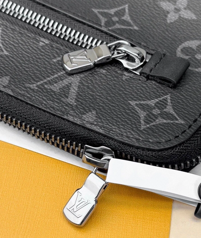 Sleek LX Clutch Bags 11585