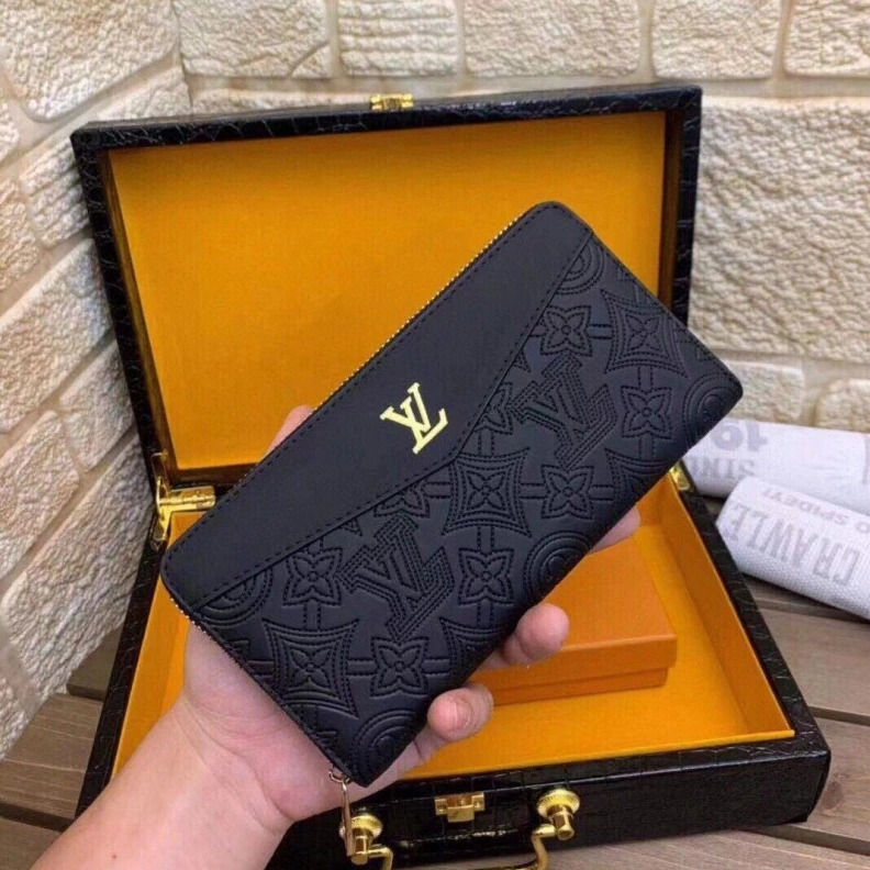 Trendsetting LX Wallets 9797