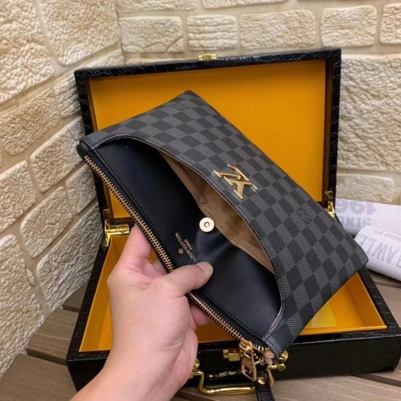 Versatile LX Clutch Bags 11552