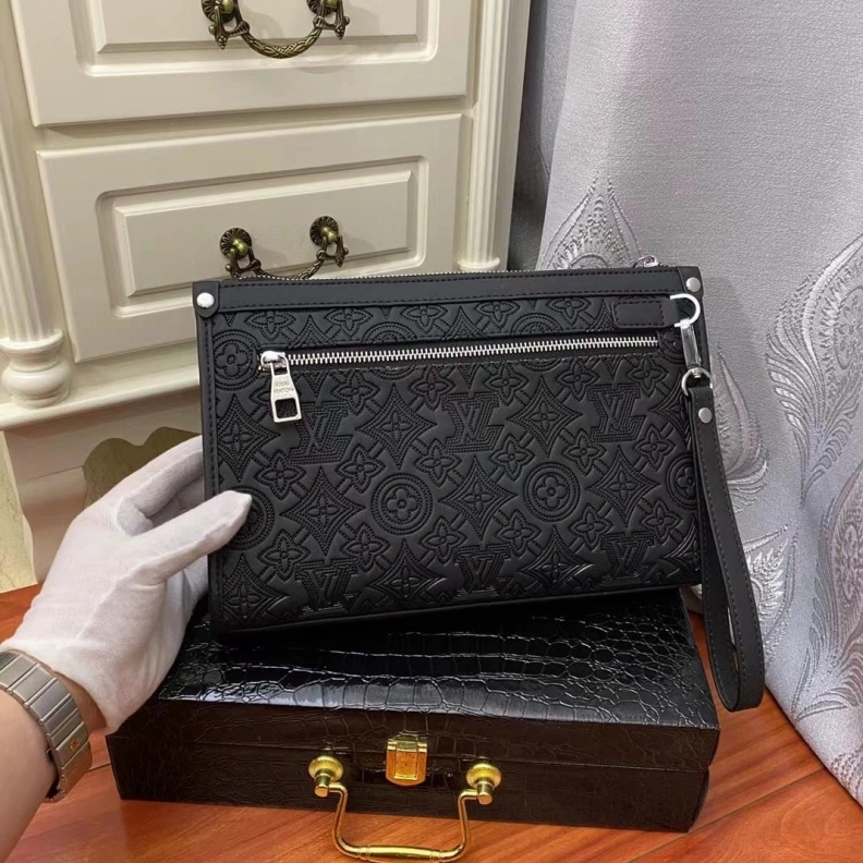 Cozy LX Clutch Bags 11555