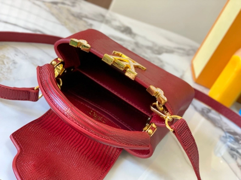 LX Caxucines Bags Compact 11712