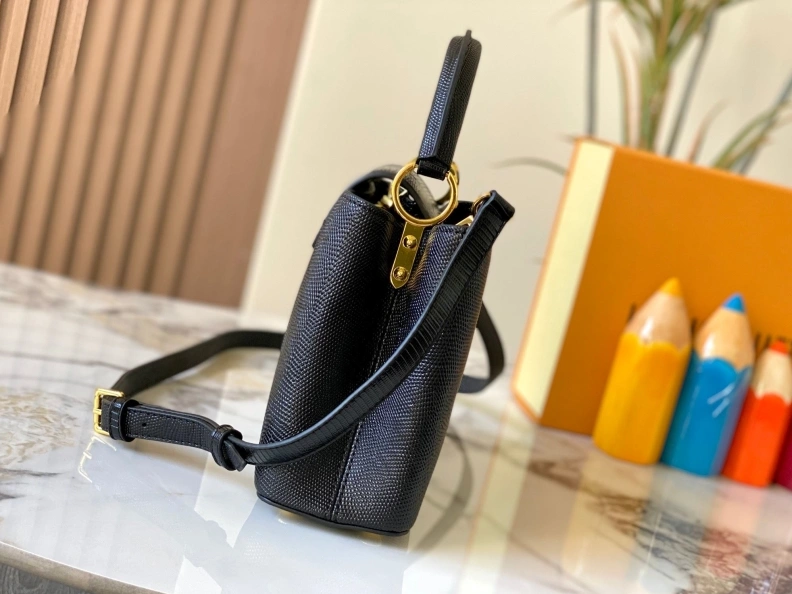 Breathable LX Caxucines Bags 11689