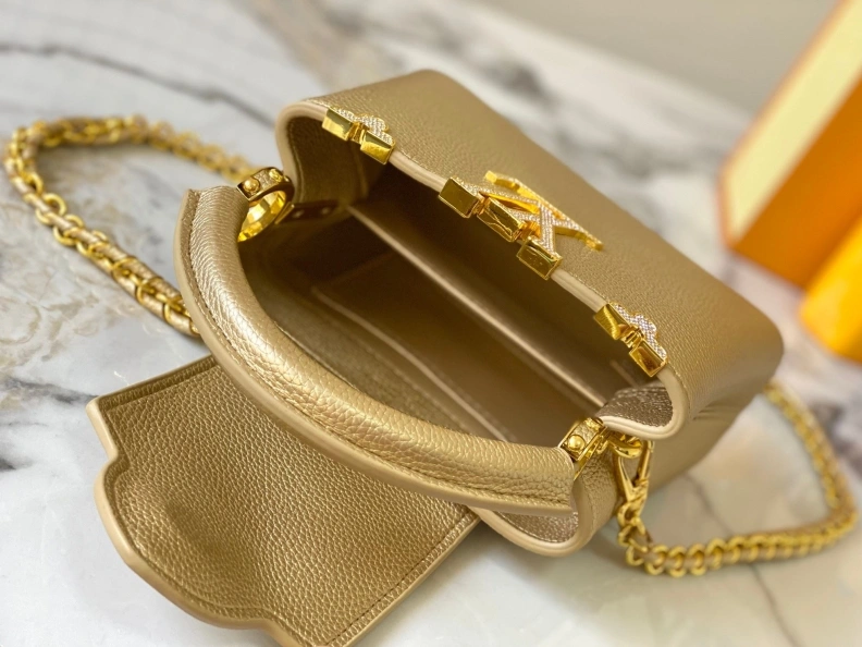 LX Caxucines Bags Compact 11676