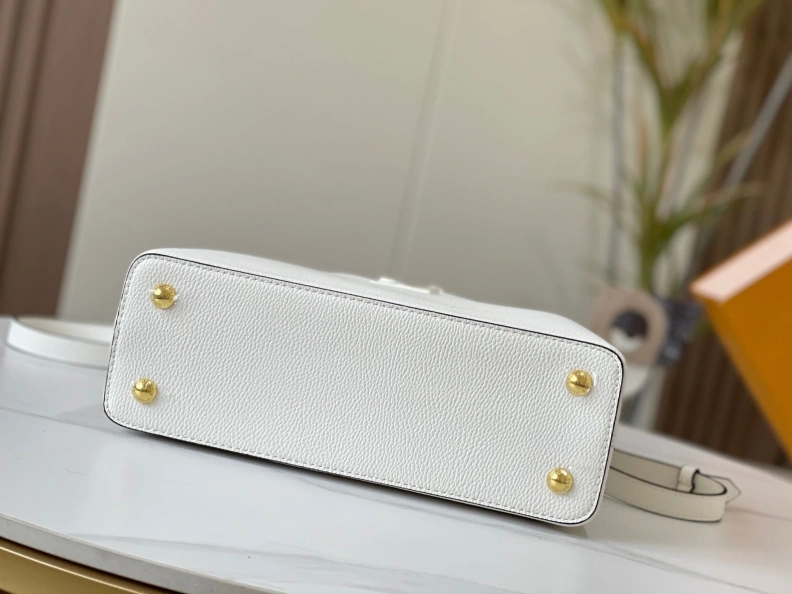 Resilient LX Caxucines Bags 11640